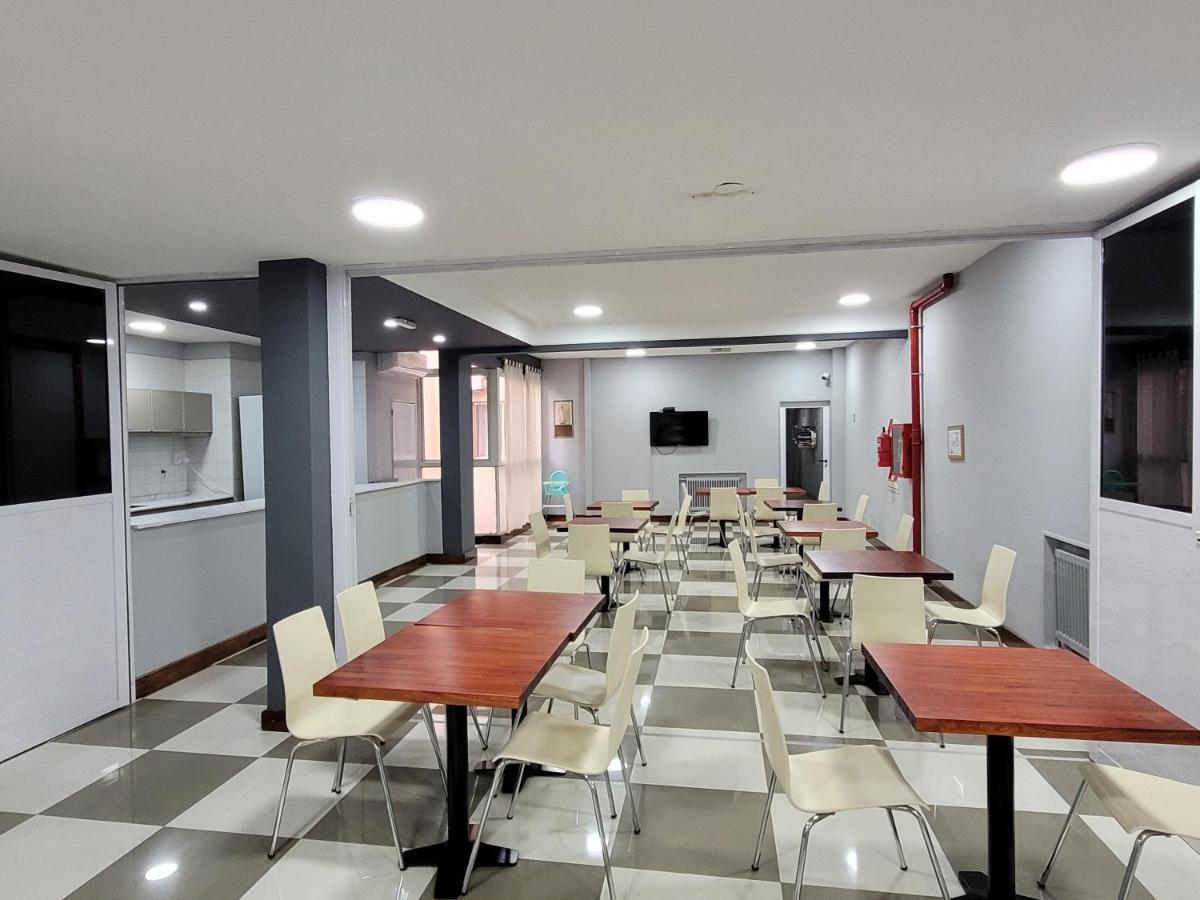 Hotel Aatrac Buenos Aires Exterior photo